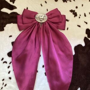 Horse Buckle Bow 🐎